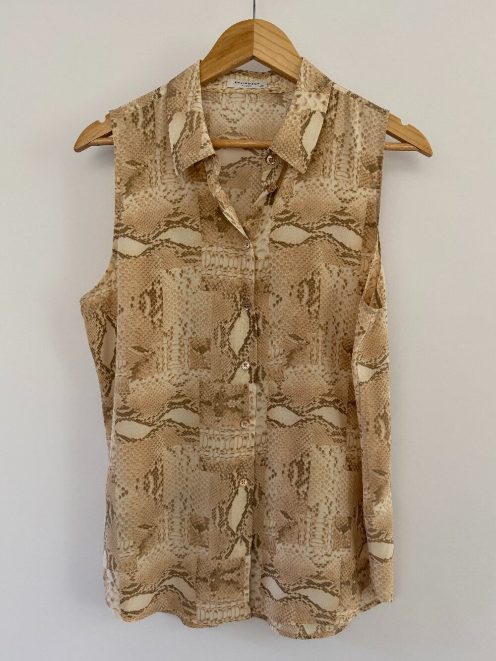 Equipment Slim Signature Silk Sleeveless Snakeskin Blouse Size Medium Capsule - Picture 1 of 5